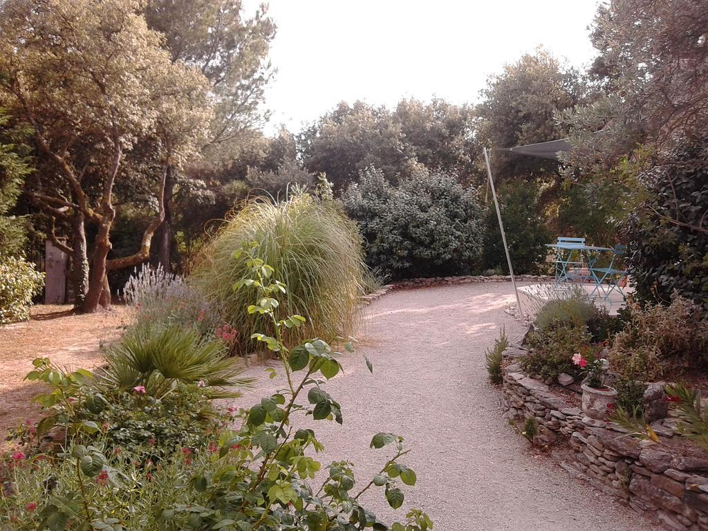 Les Florides Appartement LʼIsle-sur-la-Sorgue Buitenkant foto
